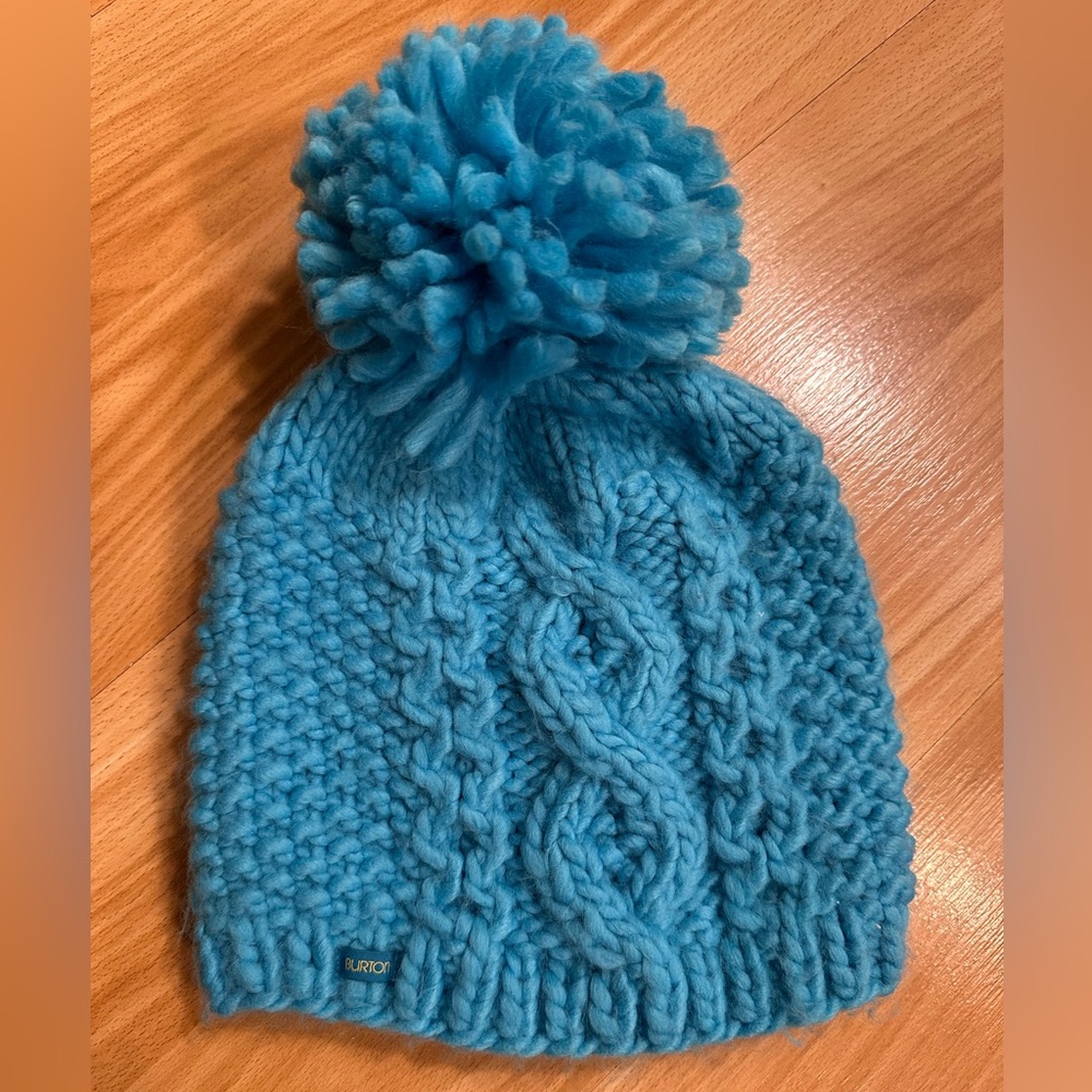 Burton Women’s Katie Joe Beanie Blue Ski Snowboard Winter Pom Pom Hat